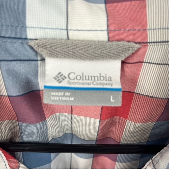 Columbia ShortSleeve Button Down Shirt - Picture 4 of 7